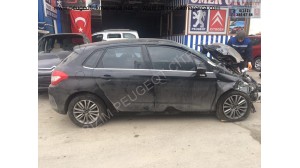 Citroen C4 Çıkma Sağ Ön Kapı